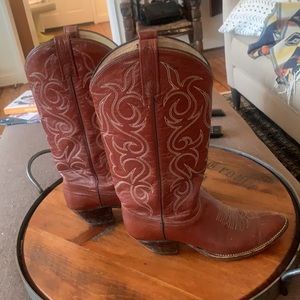 Cowboy Boots! Ladies vintage brown